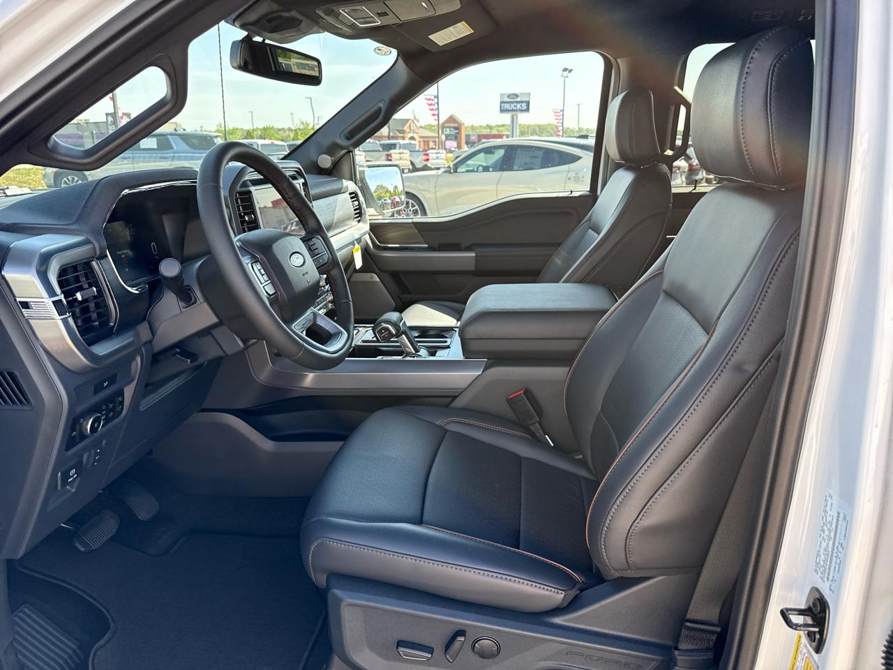 Ford F-150 Lariat 4WD SuperCrew 5.5' Box 2026