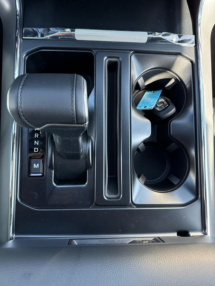 Ford F-150 Lariat 4WD SuperCrew 5.5' Box 2026