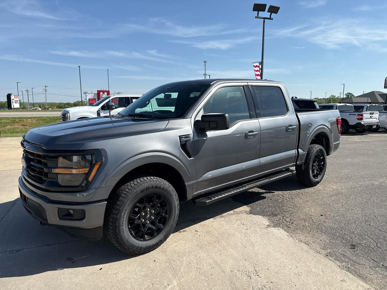 Ford F-150 XLT 4WD SuperCrew 5.5' Box 2026