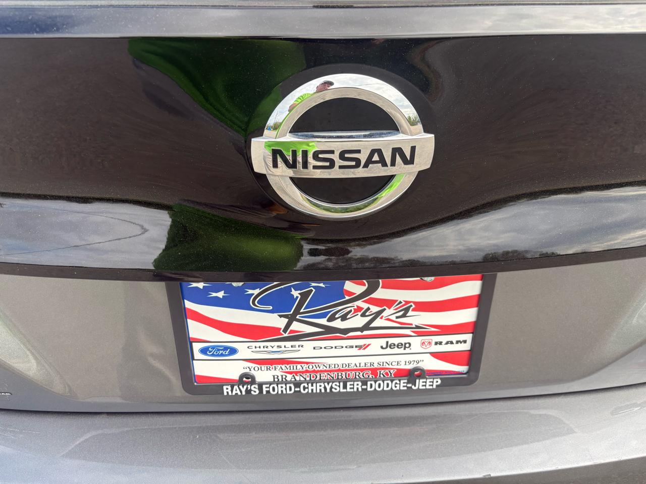 Nissan Leaf SV Hatchback 2021