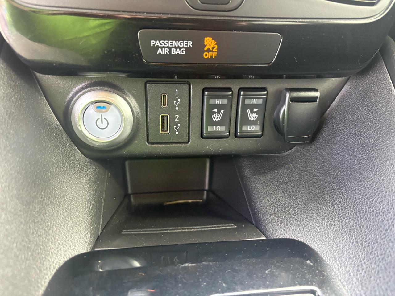 Nissan Leaf SV Hatchback 2021