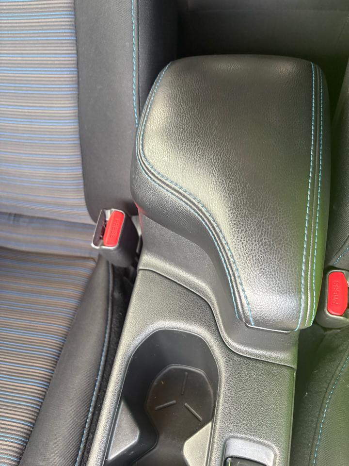 Nissan Leaf SV Hatchback 2021