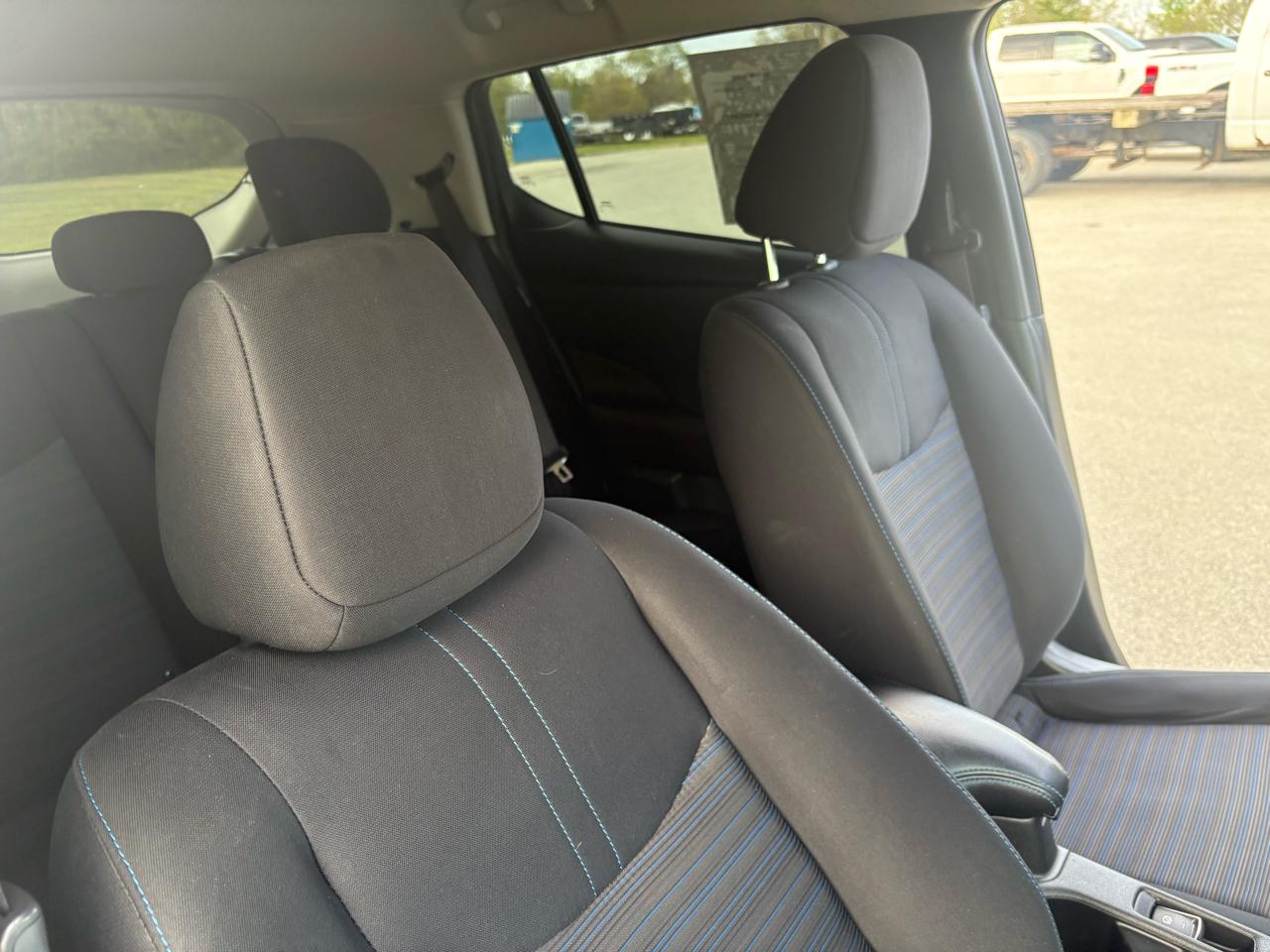 Nissan Leaf SV Hatchback 2021