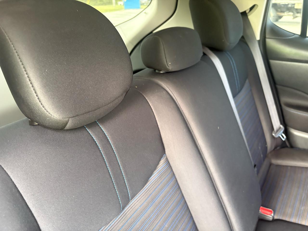 Nissan Leaf SV Hatchback 2021