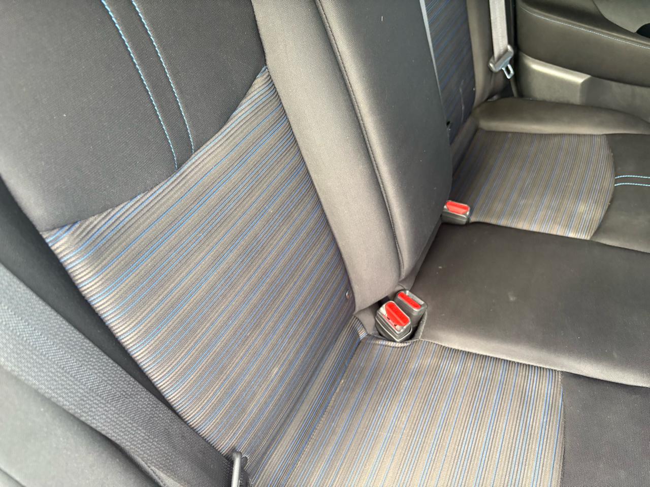 Nissan Leaf SV Hatchback 2021