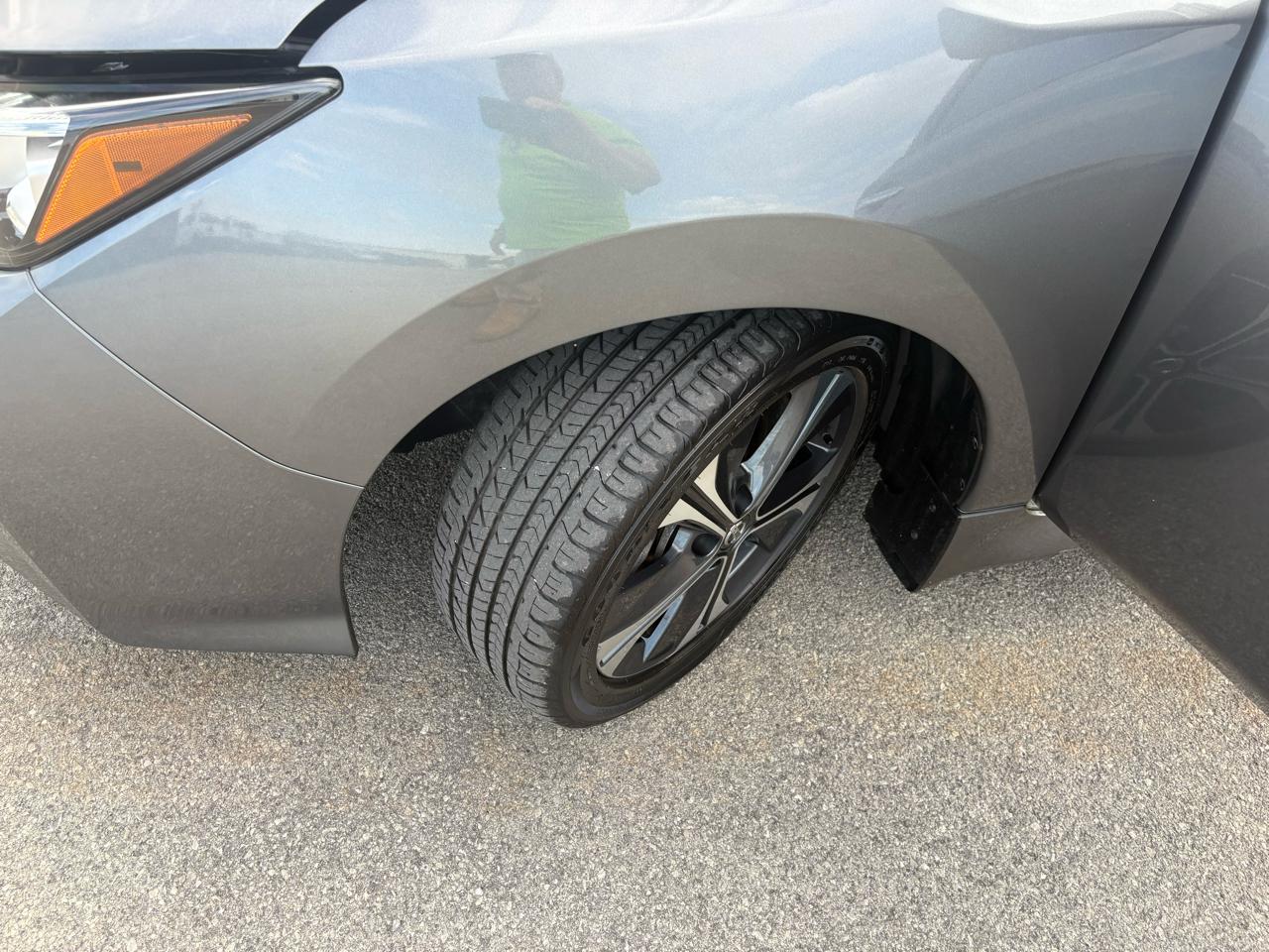 Nissan Leaf SV Hatchback 2021