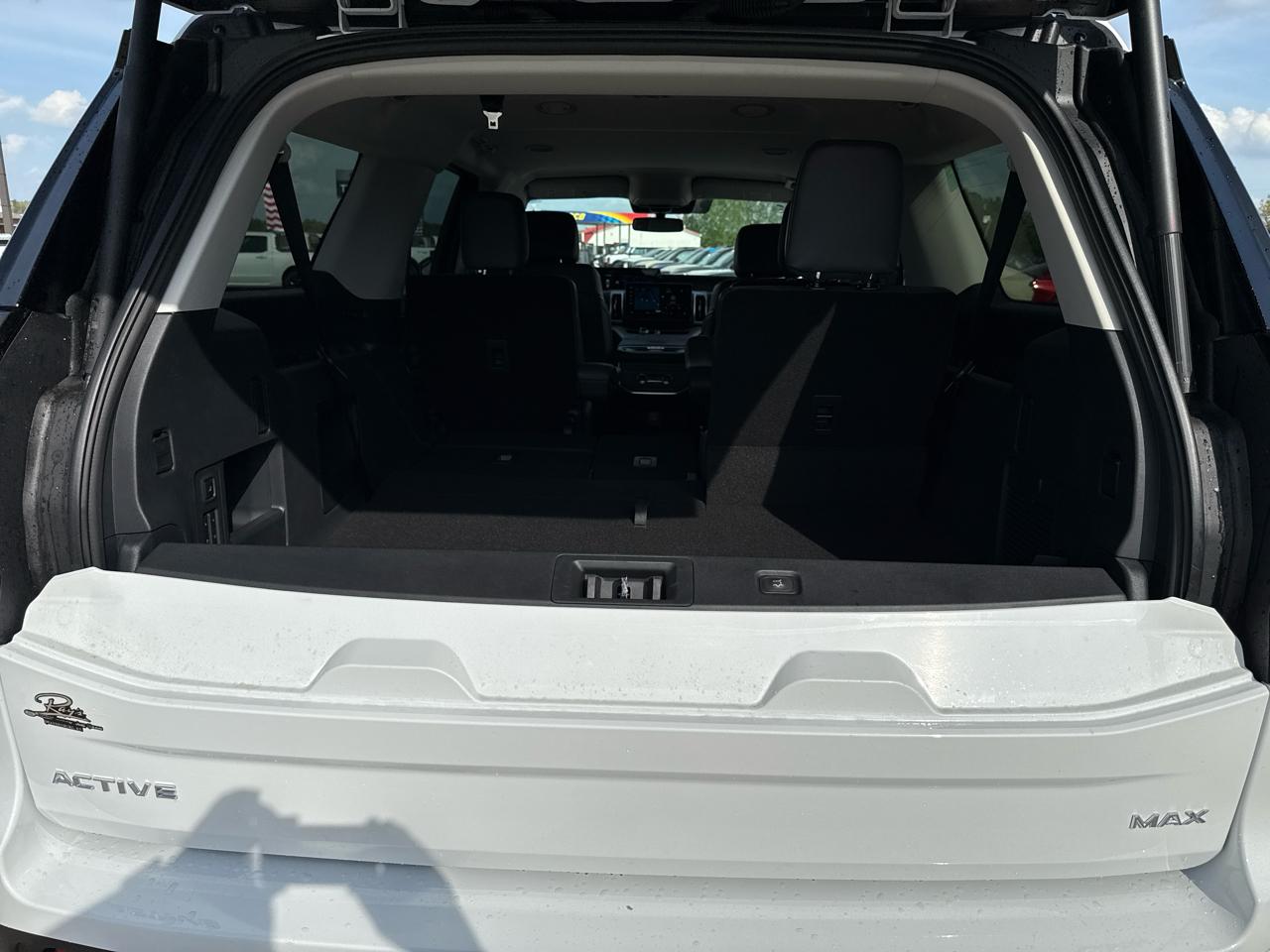 Ford Expedition Max Active 4x4 2026