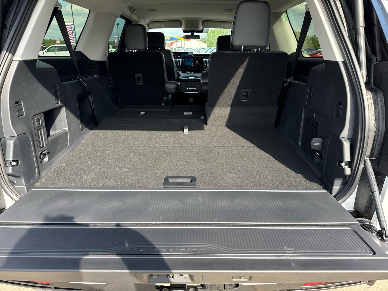 Ford Expedition Max Active 4x4 2026