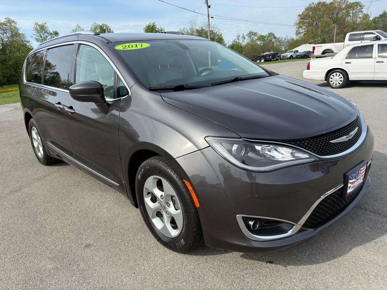 2017 Chrysler Pacifica Touring-L Plus FWD