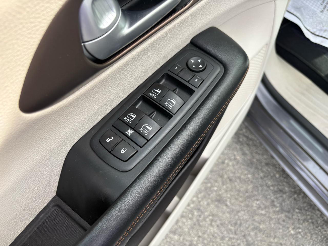 Chrysler Pacifica Touring-L Plus FWD 2017