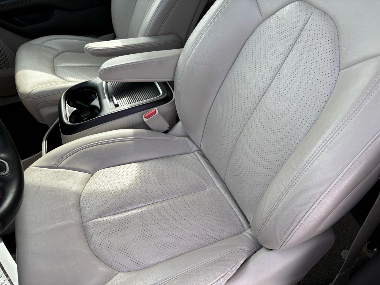 Chrysler Pacifica Touring-L Plus FWD 2017