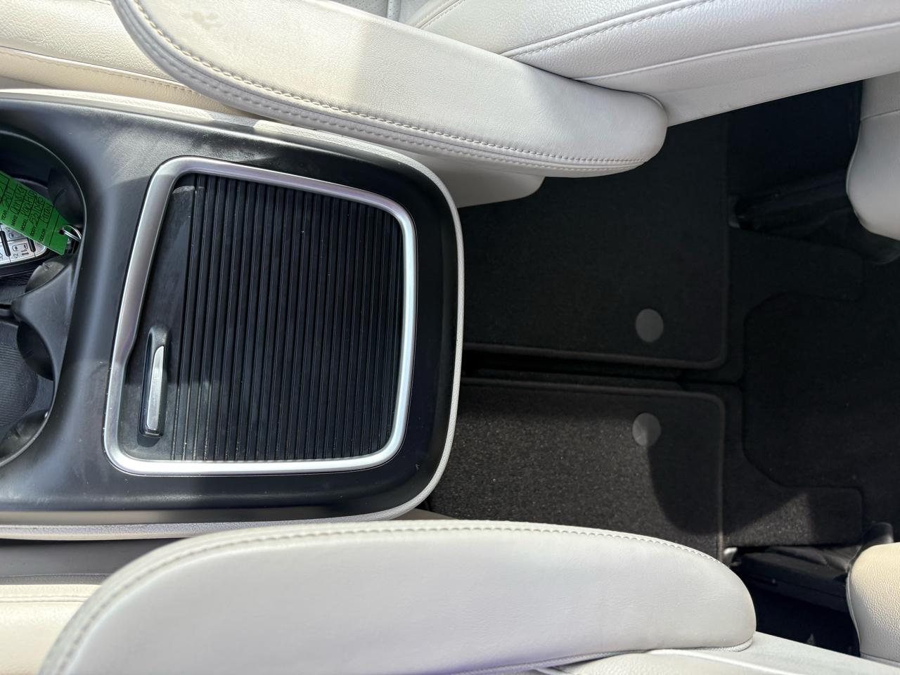 Chrysler Pacifica Touring-L Plus FWD 2017