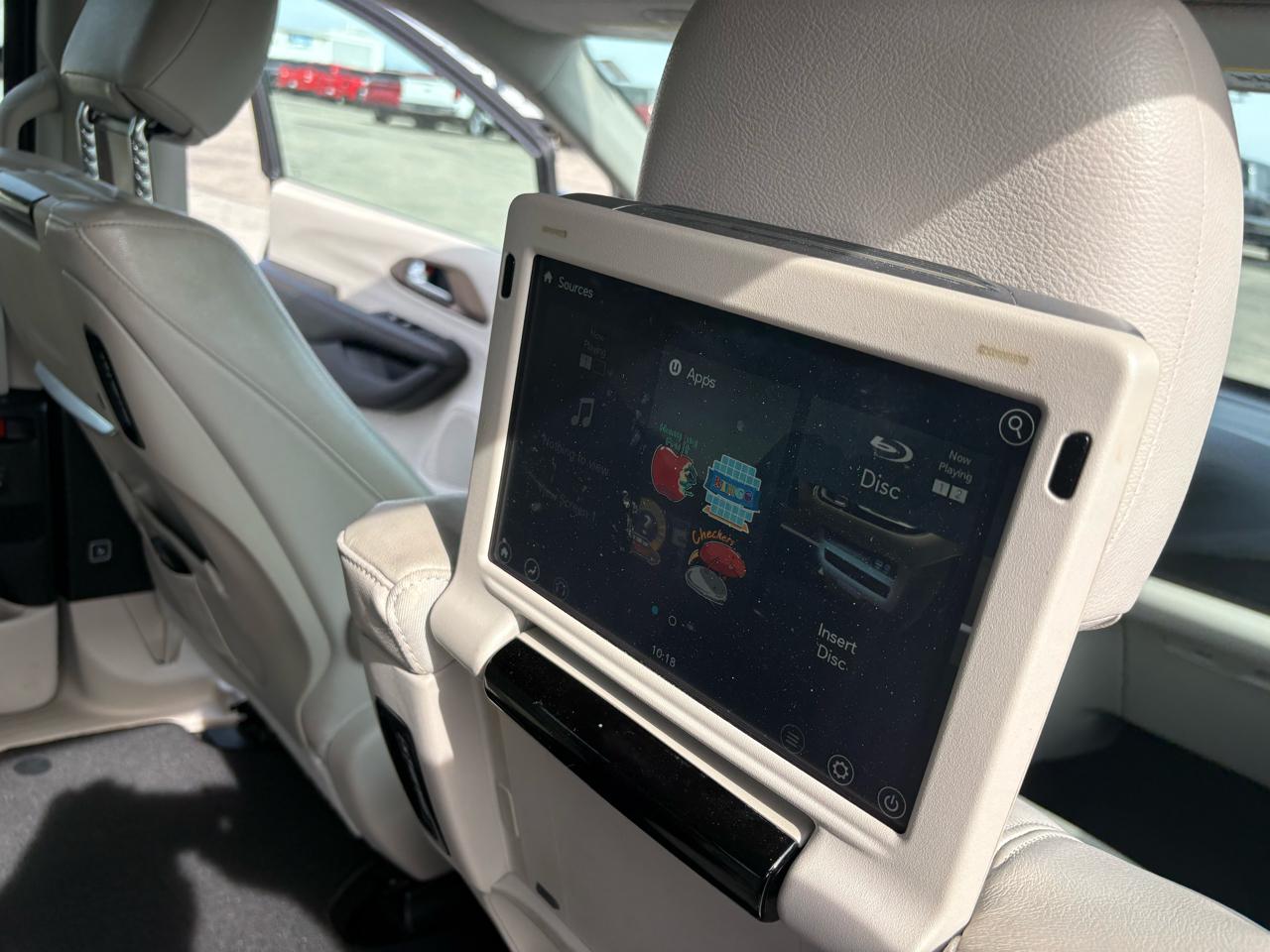 Chrysler Pacifica Touring-L Plus FWD 2017