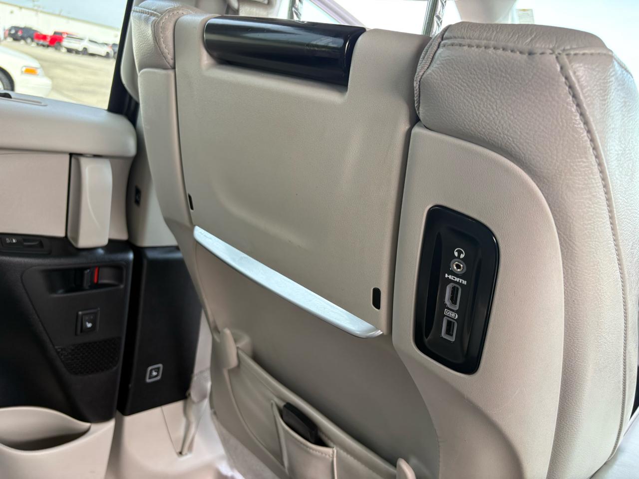 Chrysler Pacifica Touring-L Plus FWD 2017