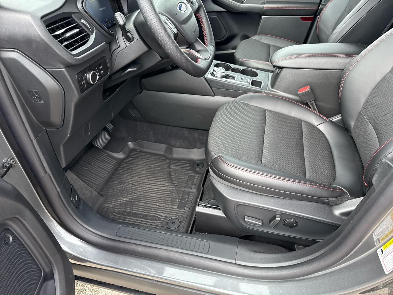 Ford Escape ST-Line FWD 2026