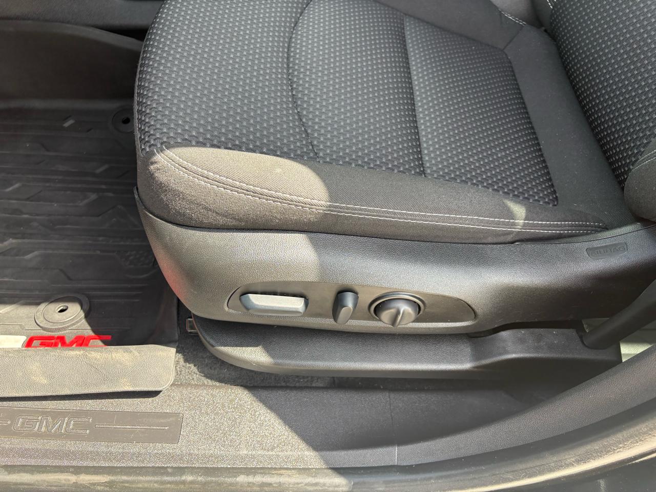 GMC Terrain FWD 4dr SLE 2024