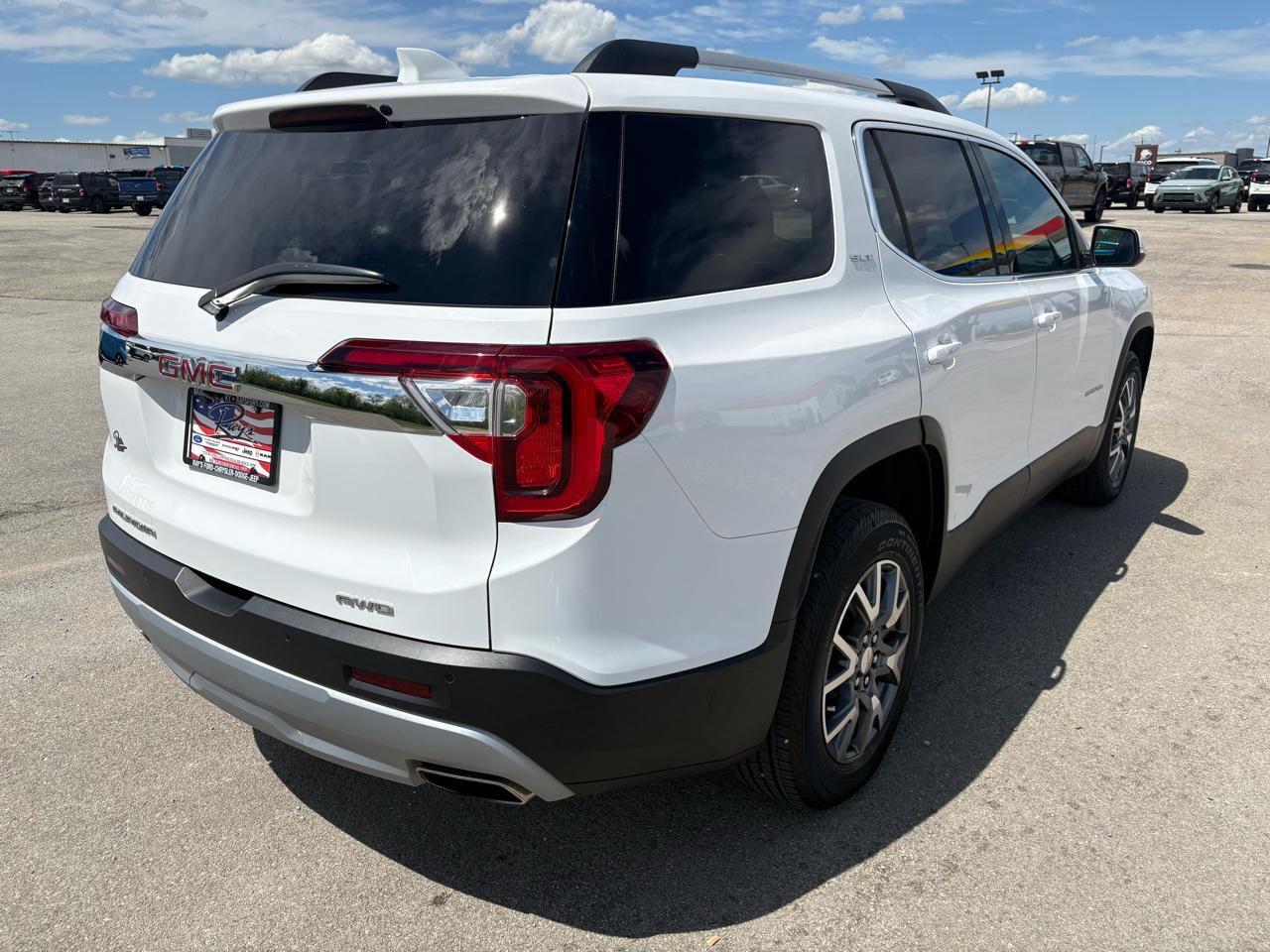 GMC Acadia AWD 4dr SLT 2023