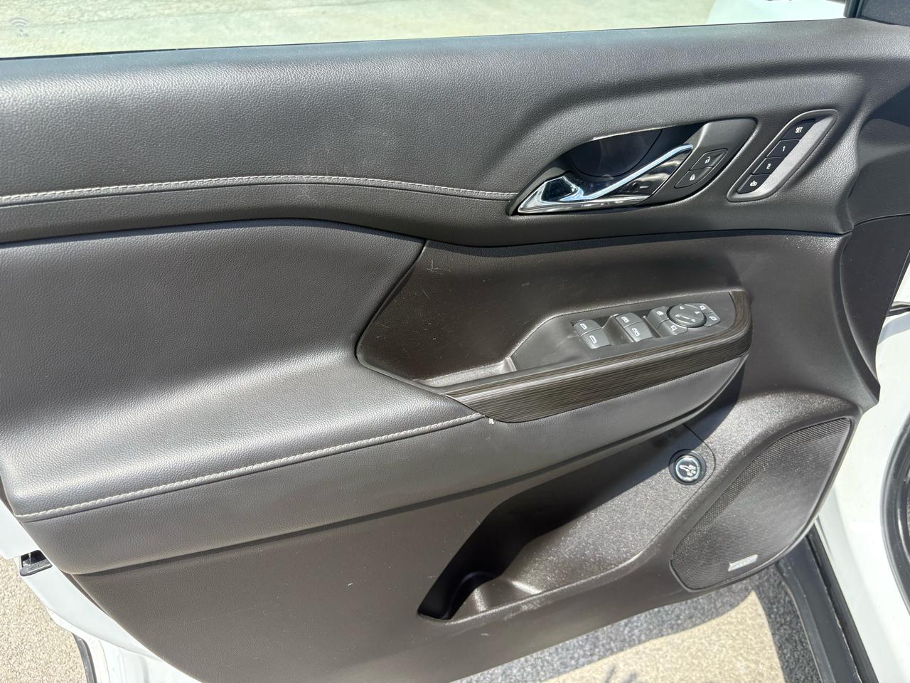 GMC Acadia AWD 4dr SLT 2023