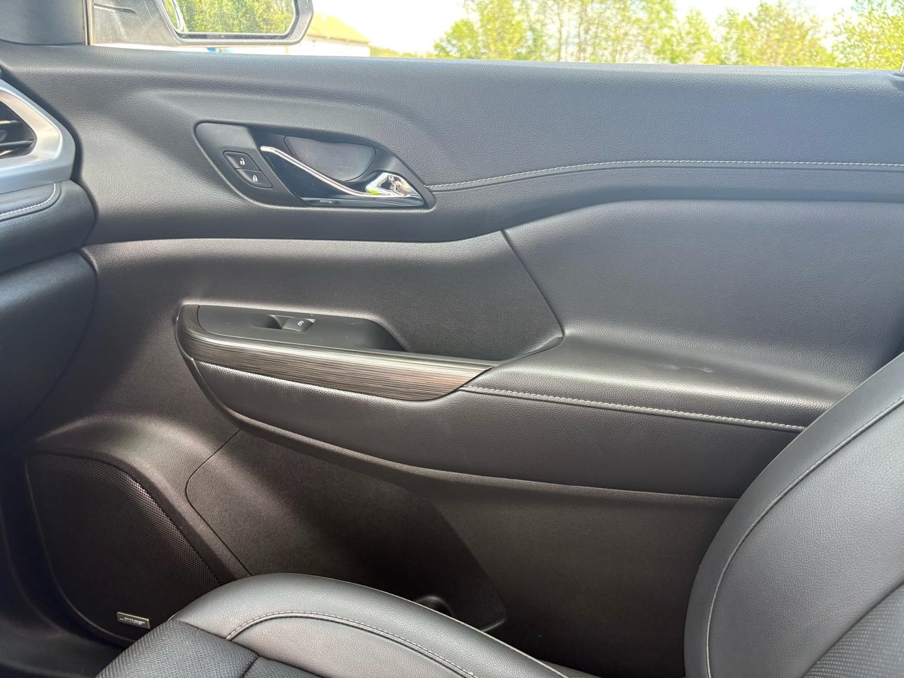 GMC Acadia AWD 4dr SLT 2023