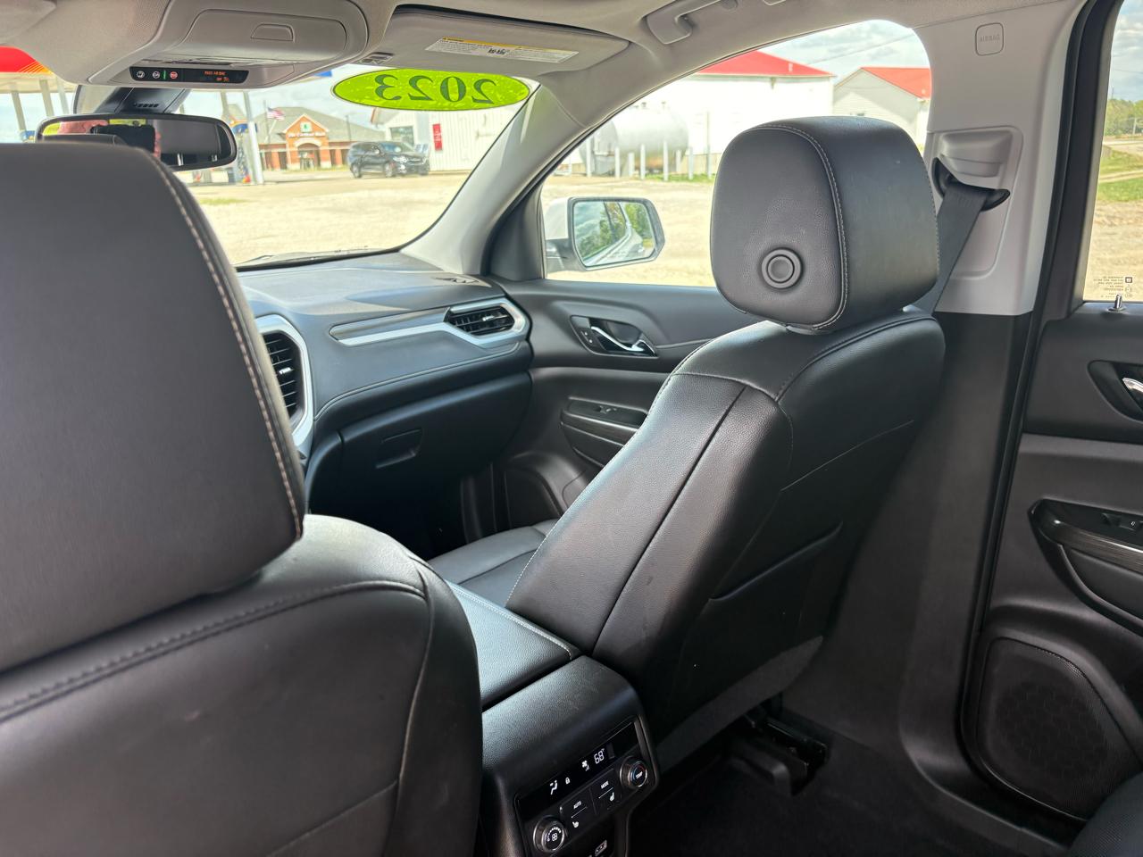 GMC Acadia AWD 4dr SLT 2023