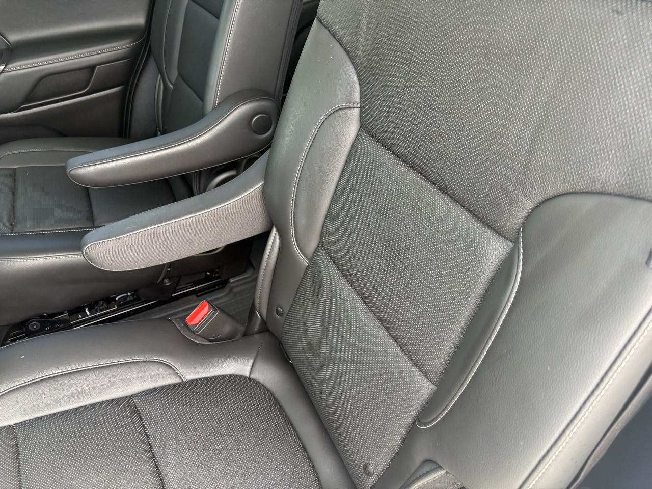 GMC Acadia AWD 4dr SLT 2023