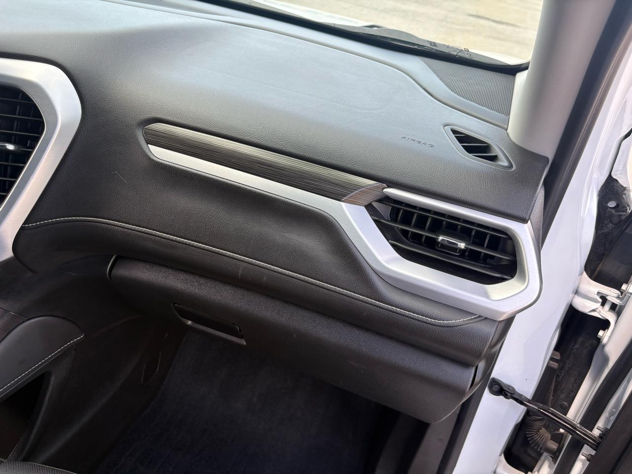 GMC Acadia AWD 4dr SLT 2023