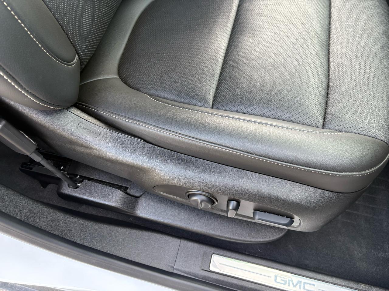 GMC Acadia AWD 4dr SLT 2023