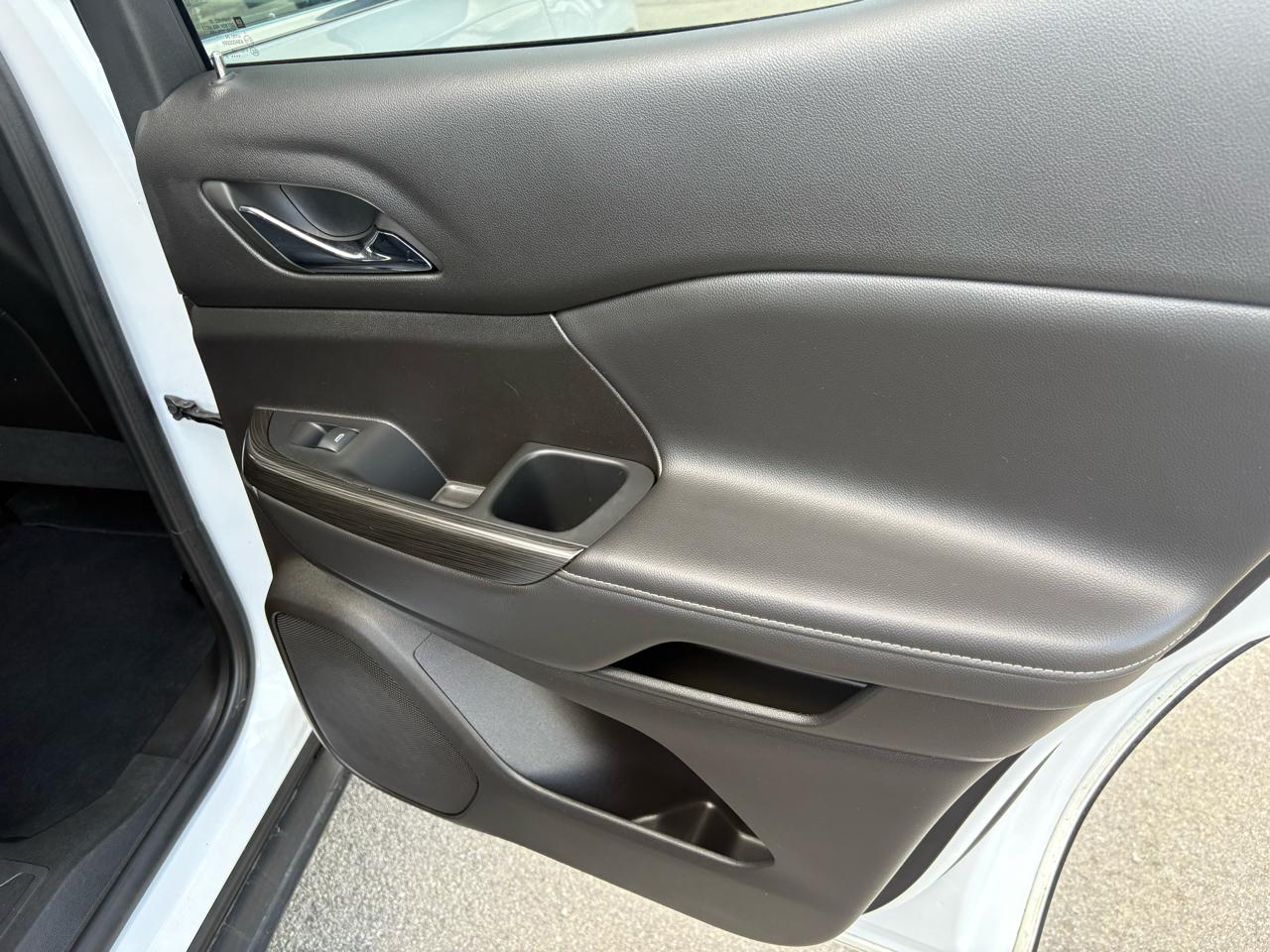 GMC Acadia AWD 4dr SLT 2023