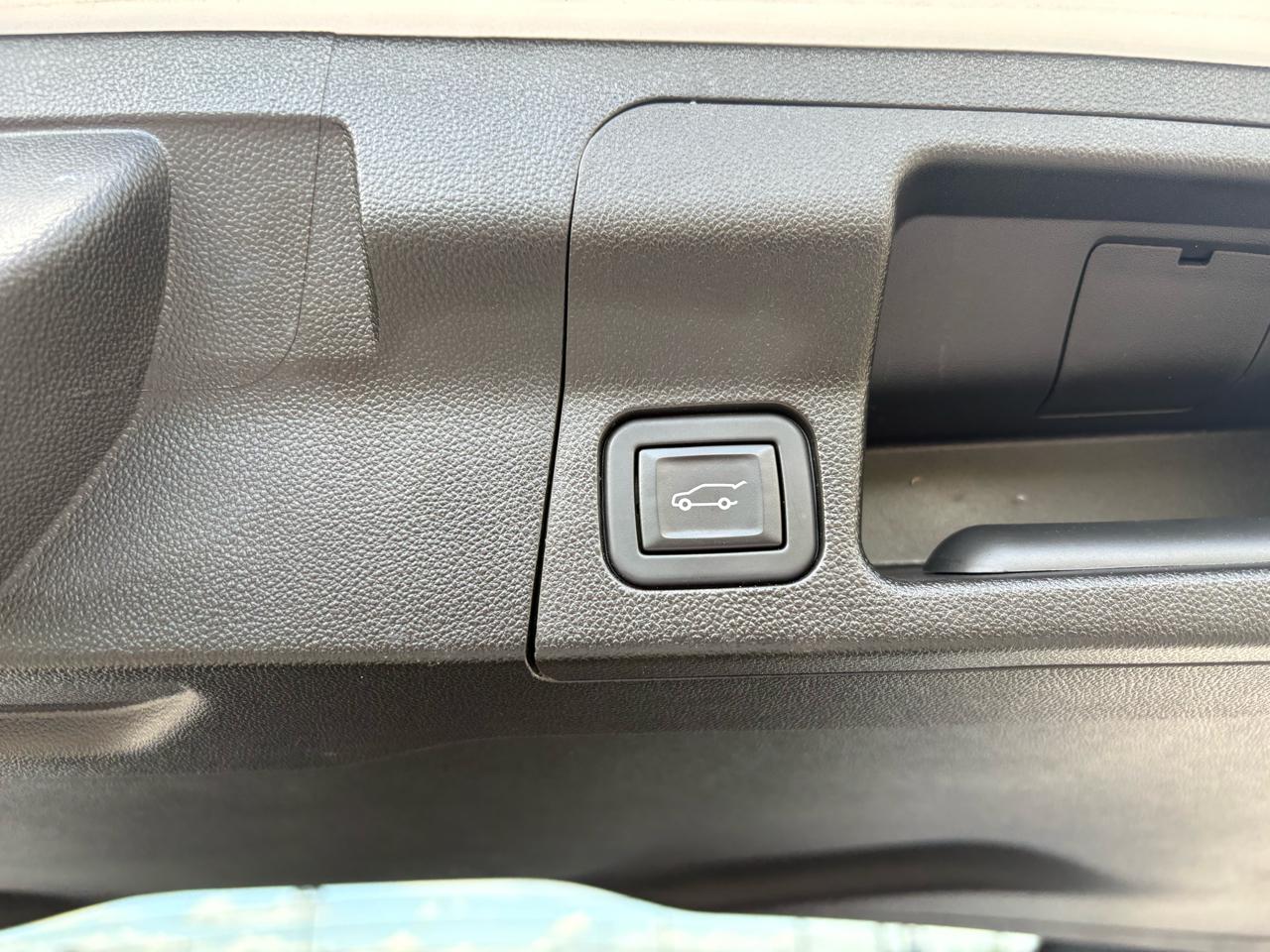 GMC Acadia AWD 4dr SLT 2023