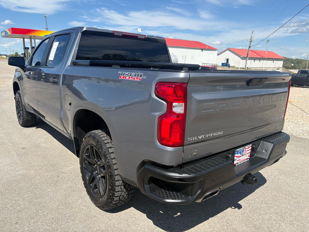 Chevrolet Silverado 1500 4WD Crew Cab 147" Custom Trail Boss 2021