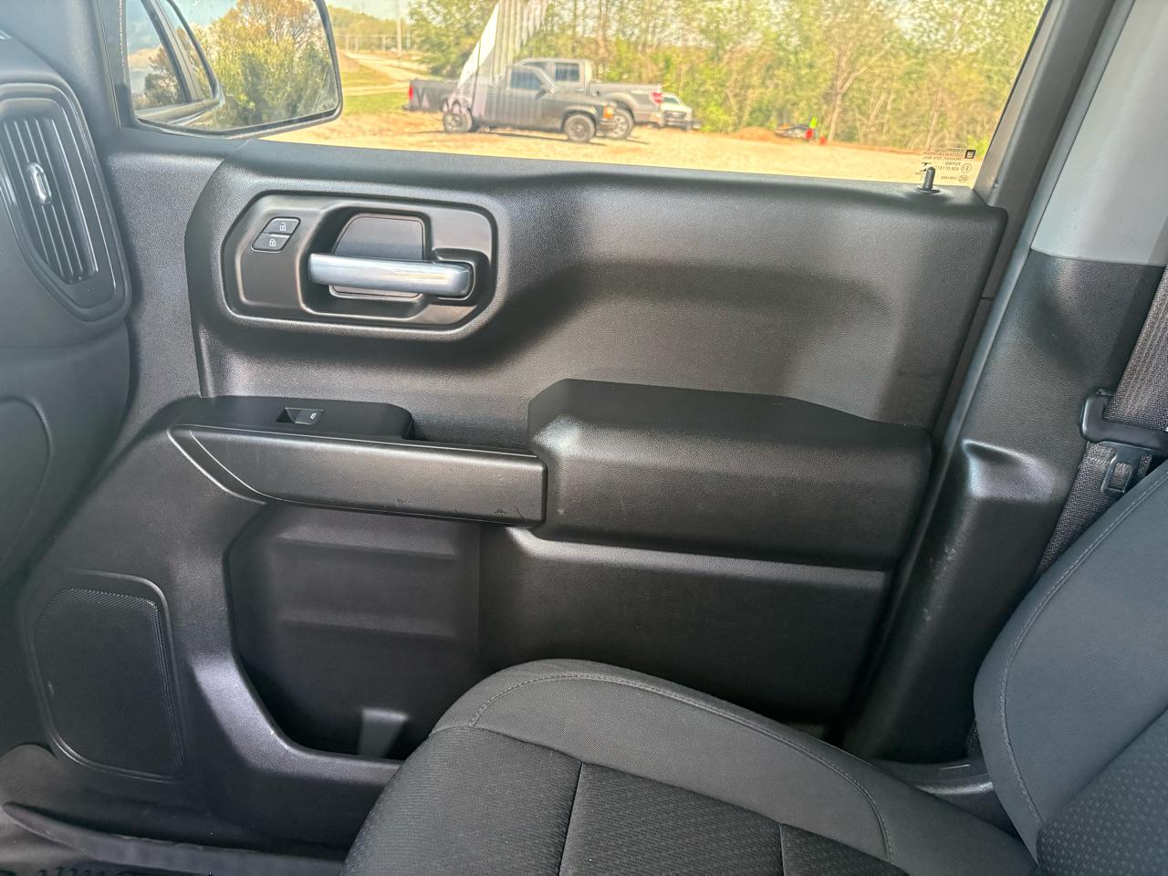 Chevrolet Silverado 1500 4WD Crew Cab 147" Custom Trail Boss 2021