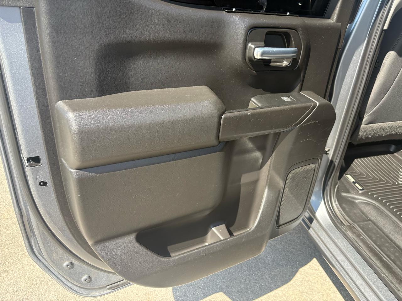 Chevrolet Silverado 1500 4WD Crew Cab 147" Custom Trail Boss 2021