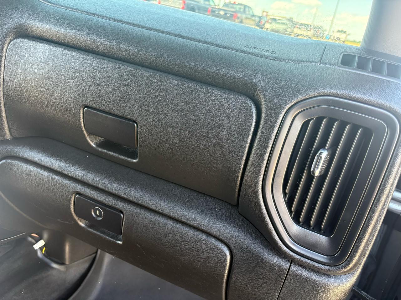 Chevrolet Silverado 1500 4WD Crew Cab 147" Custom Trail Boss 2021