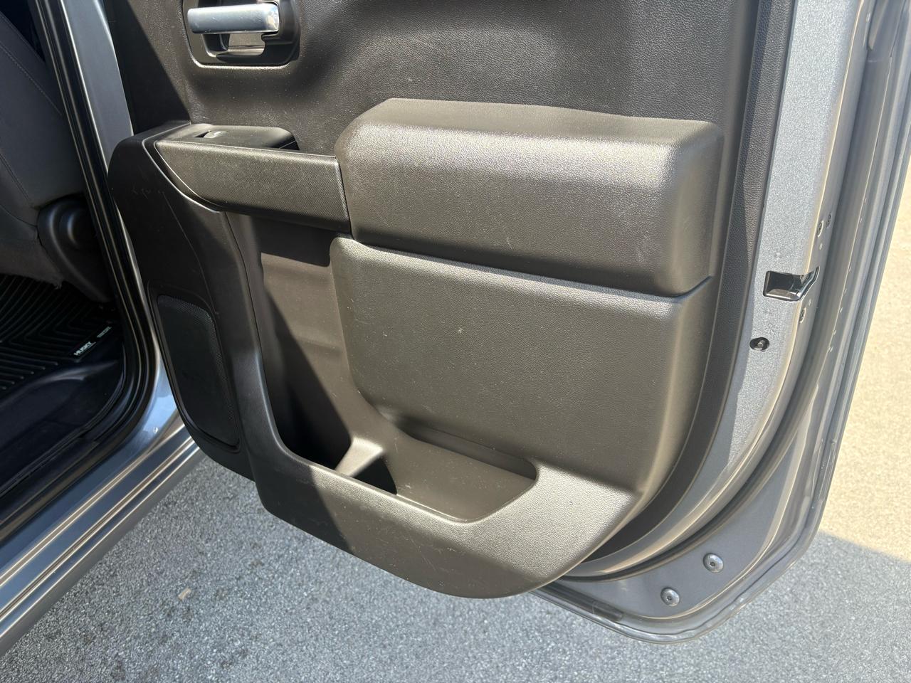 Chevrolet Silverado 1500 4WD Crew Cab 147" Custom Trail Boss 2021