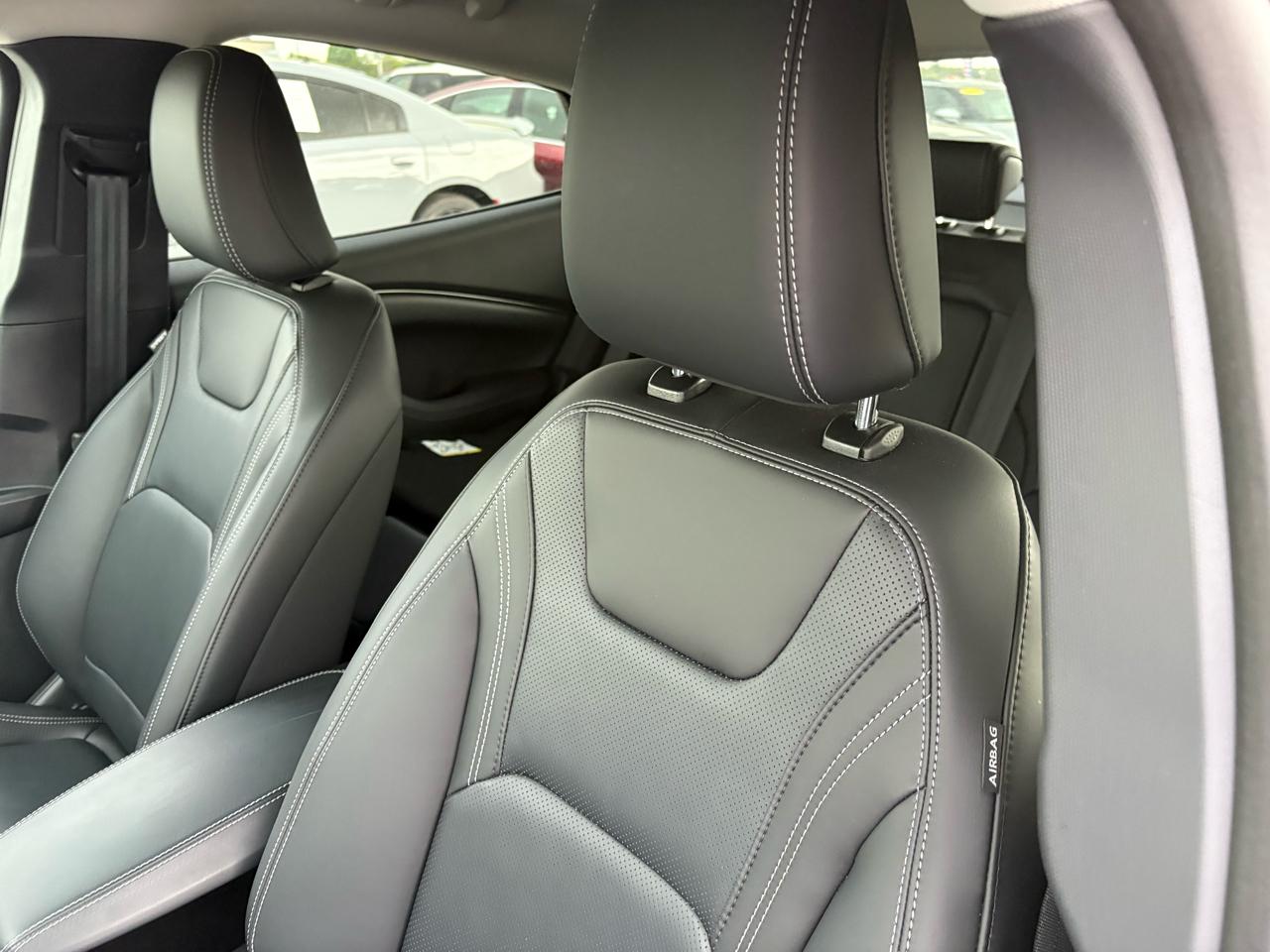 Ford Mustang Mach-E Premium RWD 2025