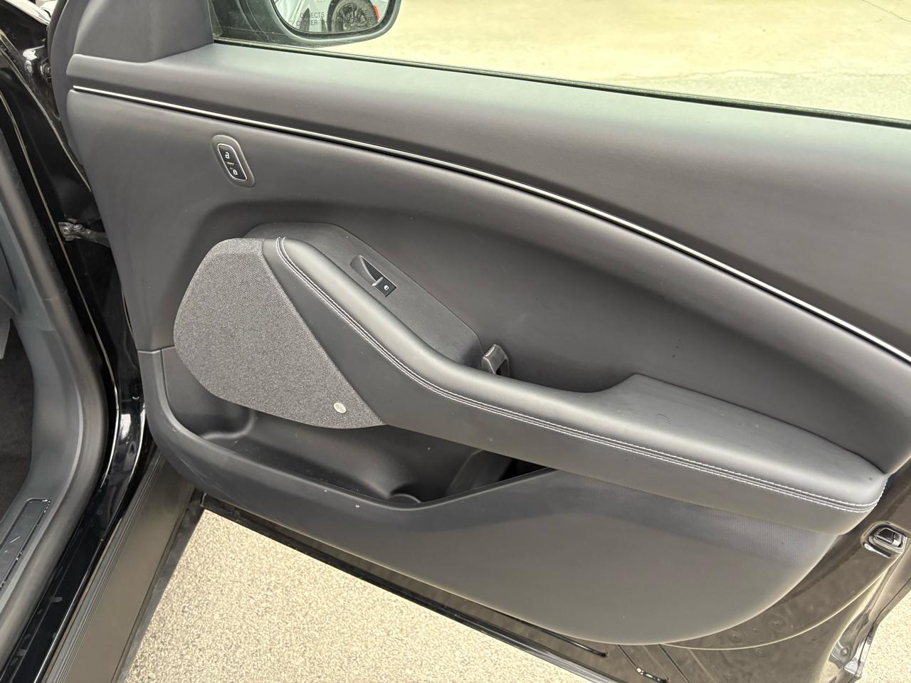 Ford Mustang Mach-E Premium RWD 2025