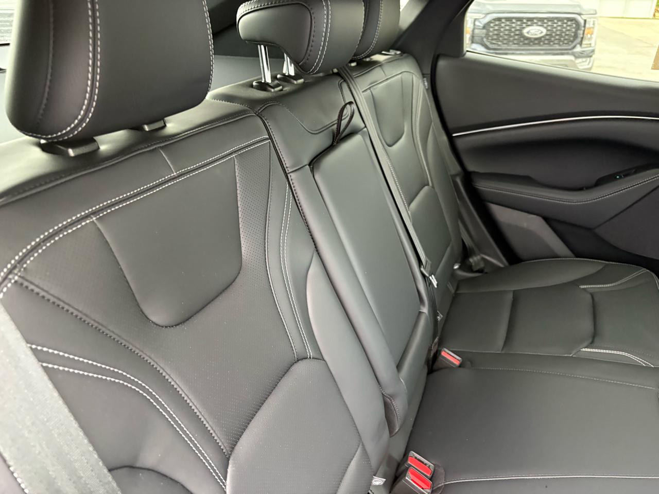 Ford Mustang Mach-E Premium RWD 2025