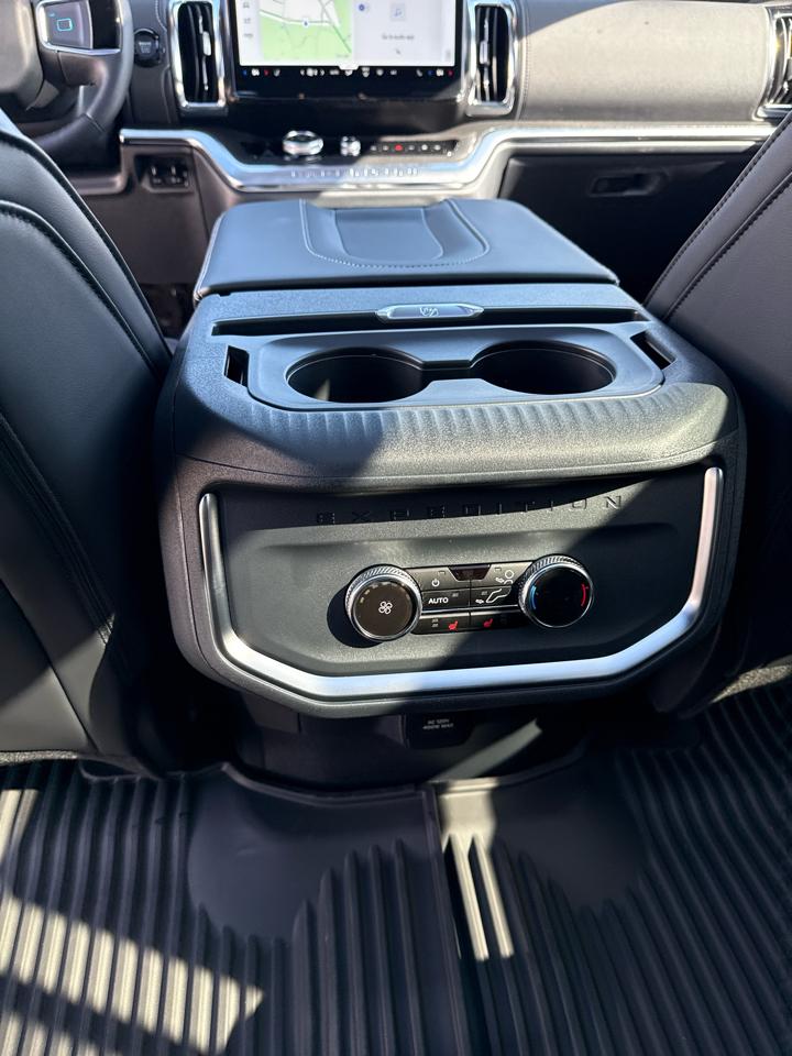 Ford Expedition Max Platinum 4x4 2026