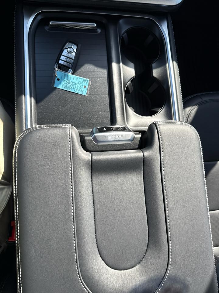 Ford Expedition Max Platinum 4x4 2026