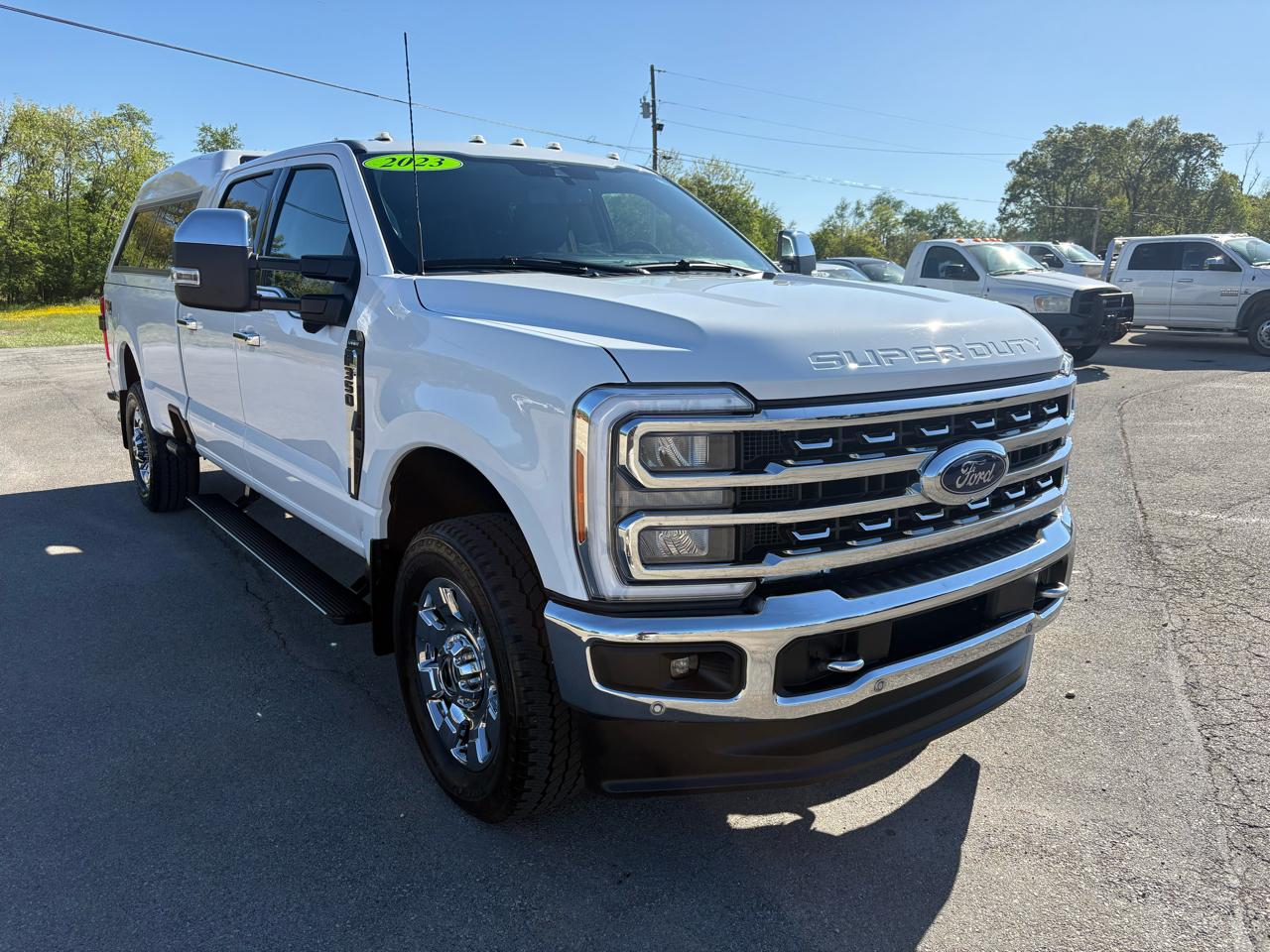 Ford Super Duty F-350 SRW Lariat 4WD Crew Cab 8' Box 2023