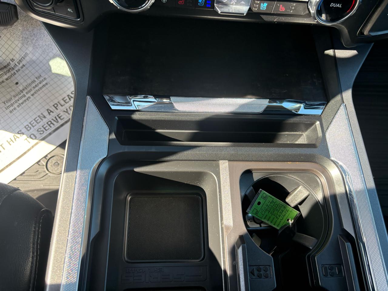 Ford Super Duty F-350 SRW Lariat 4WD Crew Cab 8' Box 2023