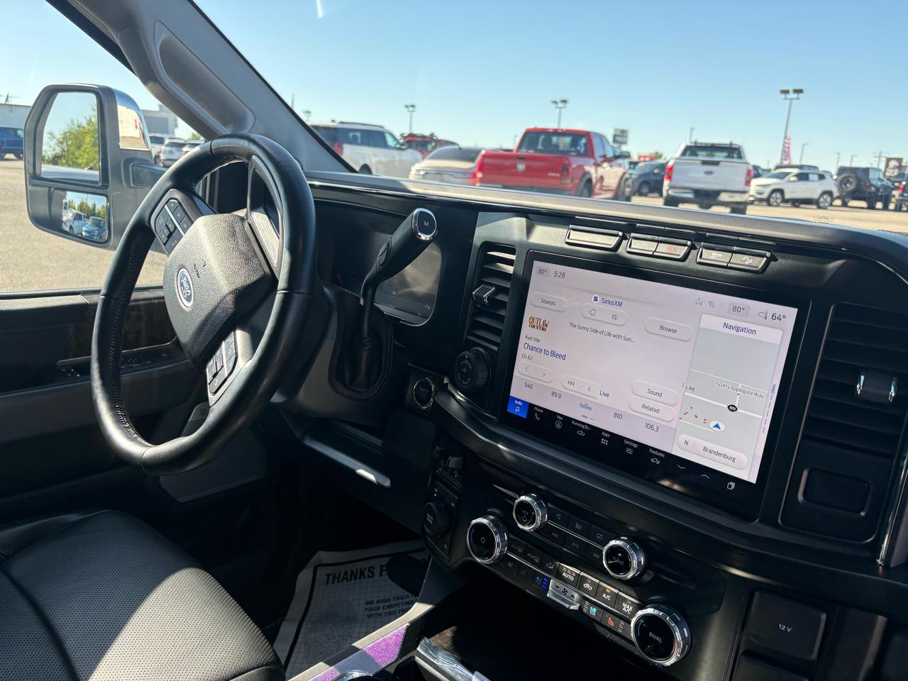 Ford Super Duty F-350 SRW Lariat 4WD Crew Cab 8' Box 2023