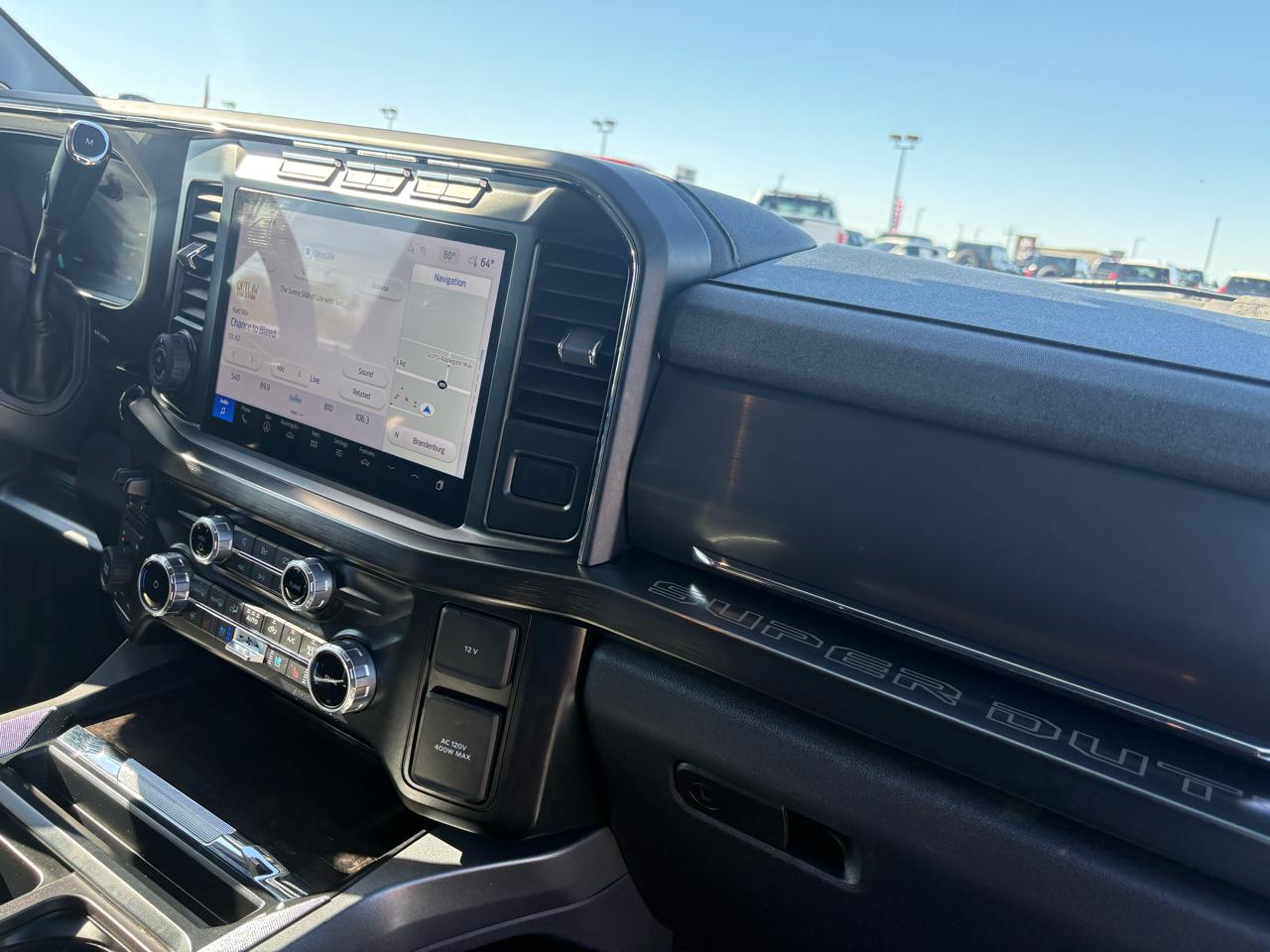 Ford Super Duty F-350 SRW Lariat 4WD Crew Cab 8' Box 2023