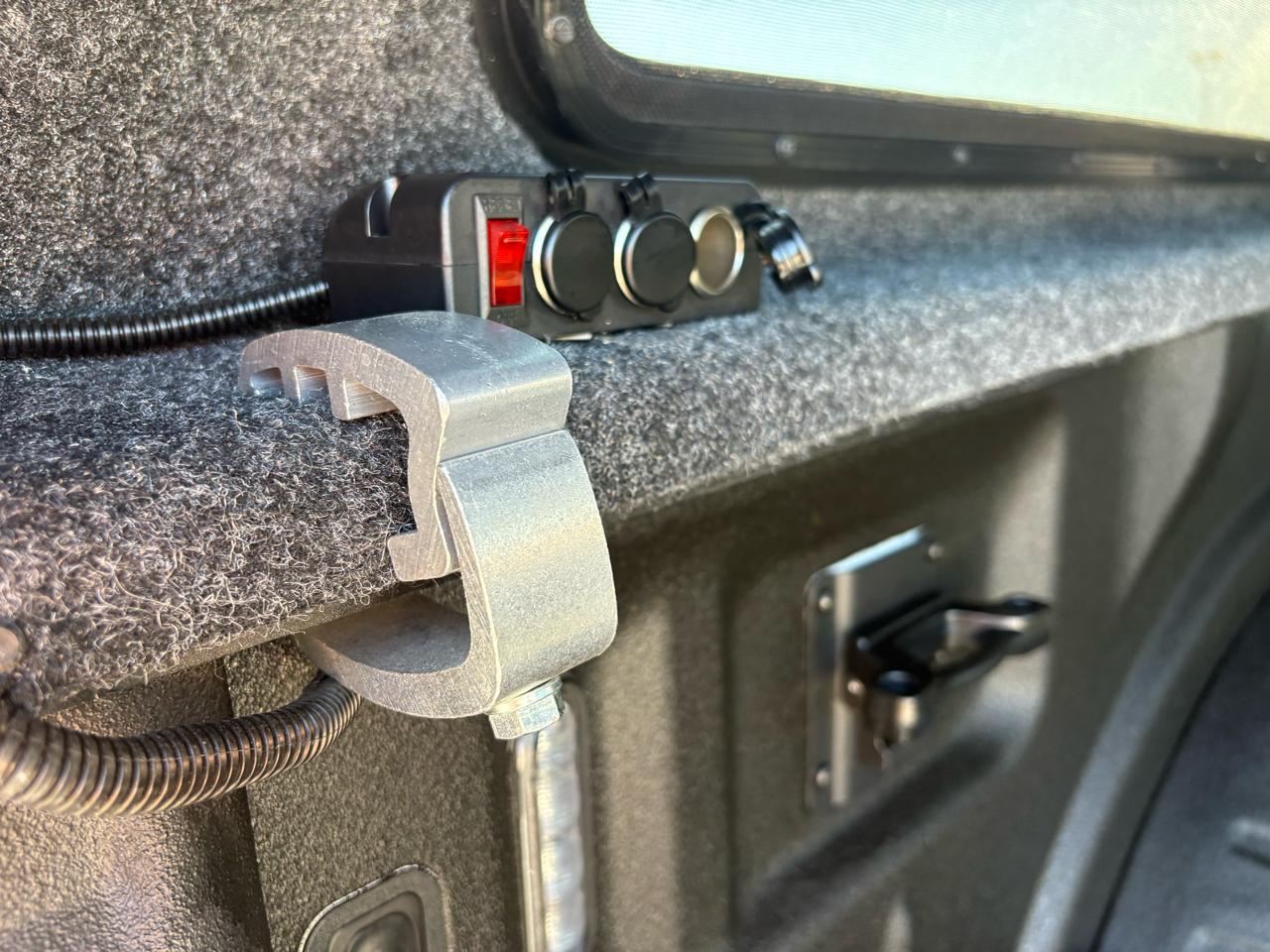 Ford Super Duty F-350 SRW Lariat 4WD Crew Cab 8' Box 2023