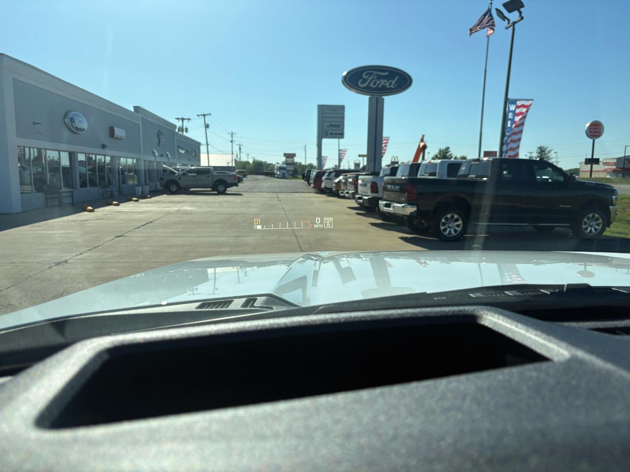 Ford Super Duty F-350 SRW Lariat 4WD Crew Cab 8' Box 2023