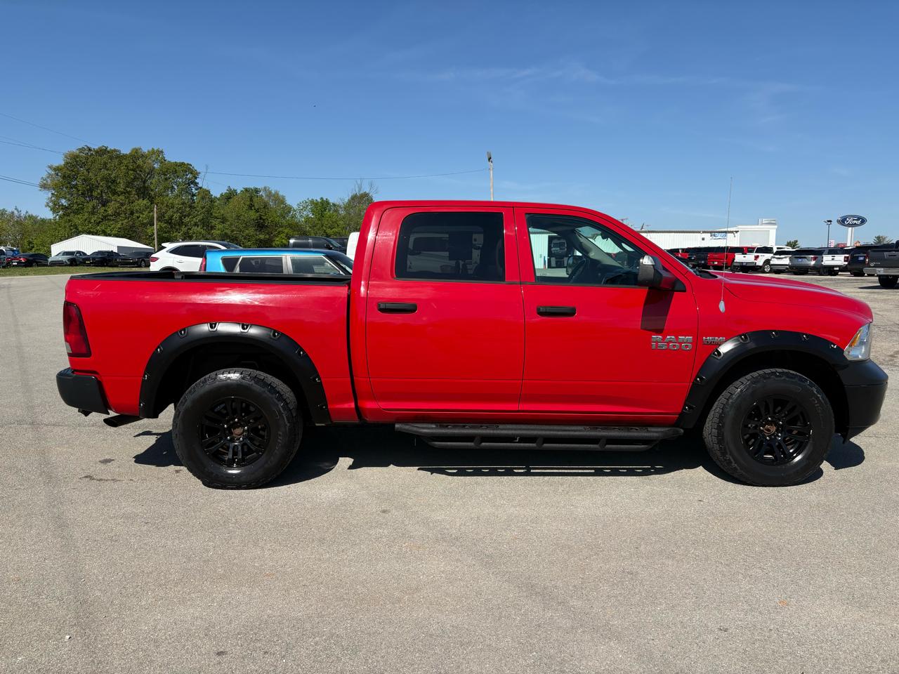 RAM 1500 4WD Crew Cab 140.5" Tradesman 2014