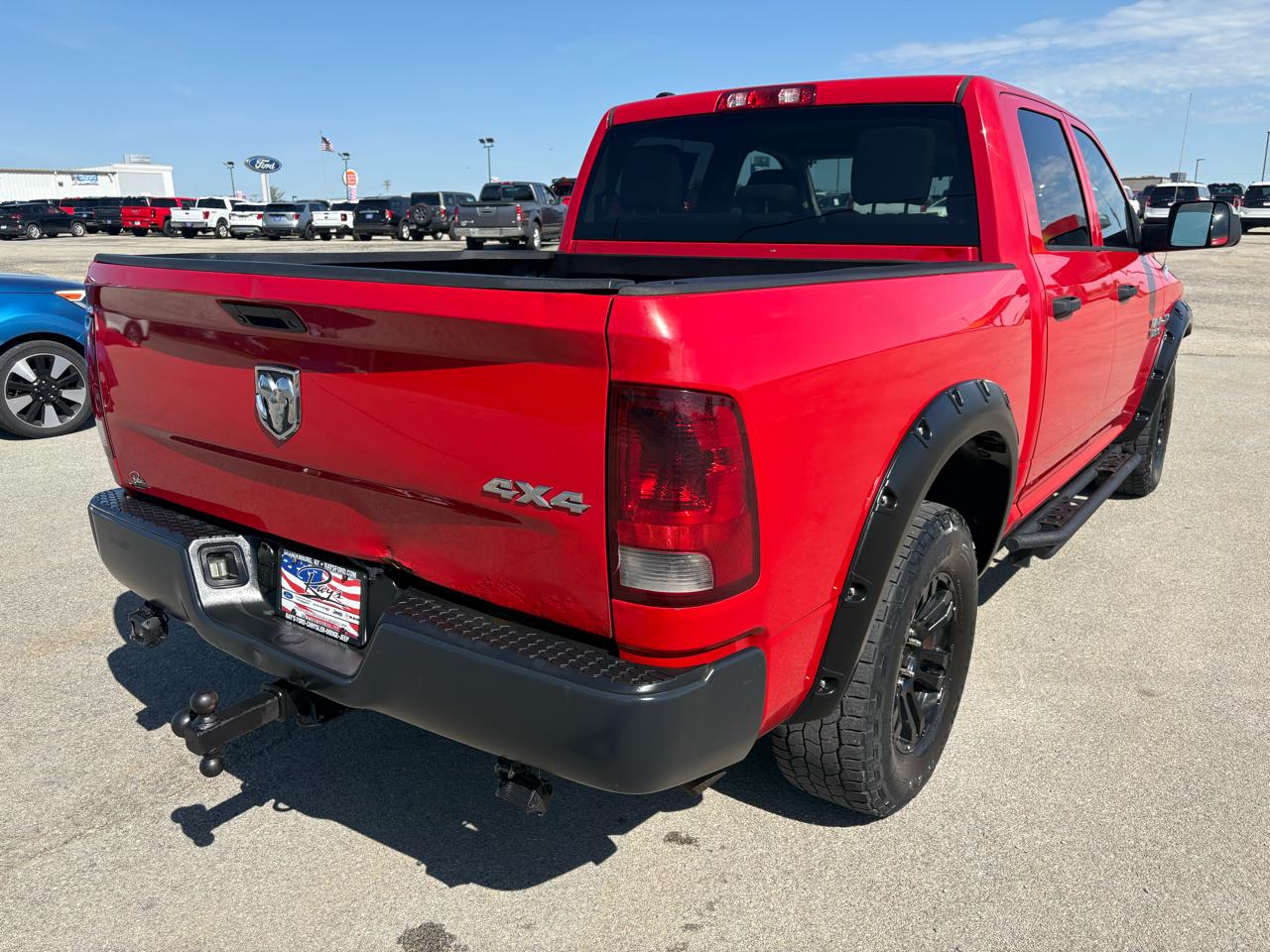 RAM 1500 4WD Crew Cab 140.5" Tradesman 2014
