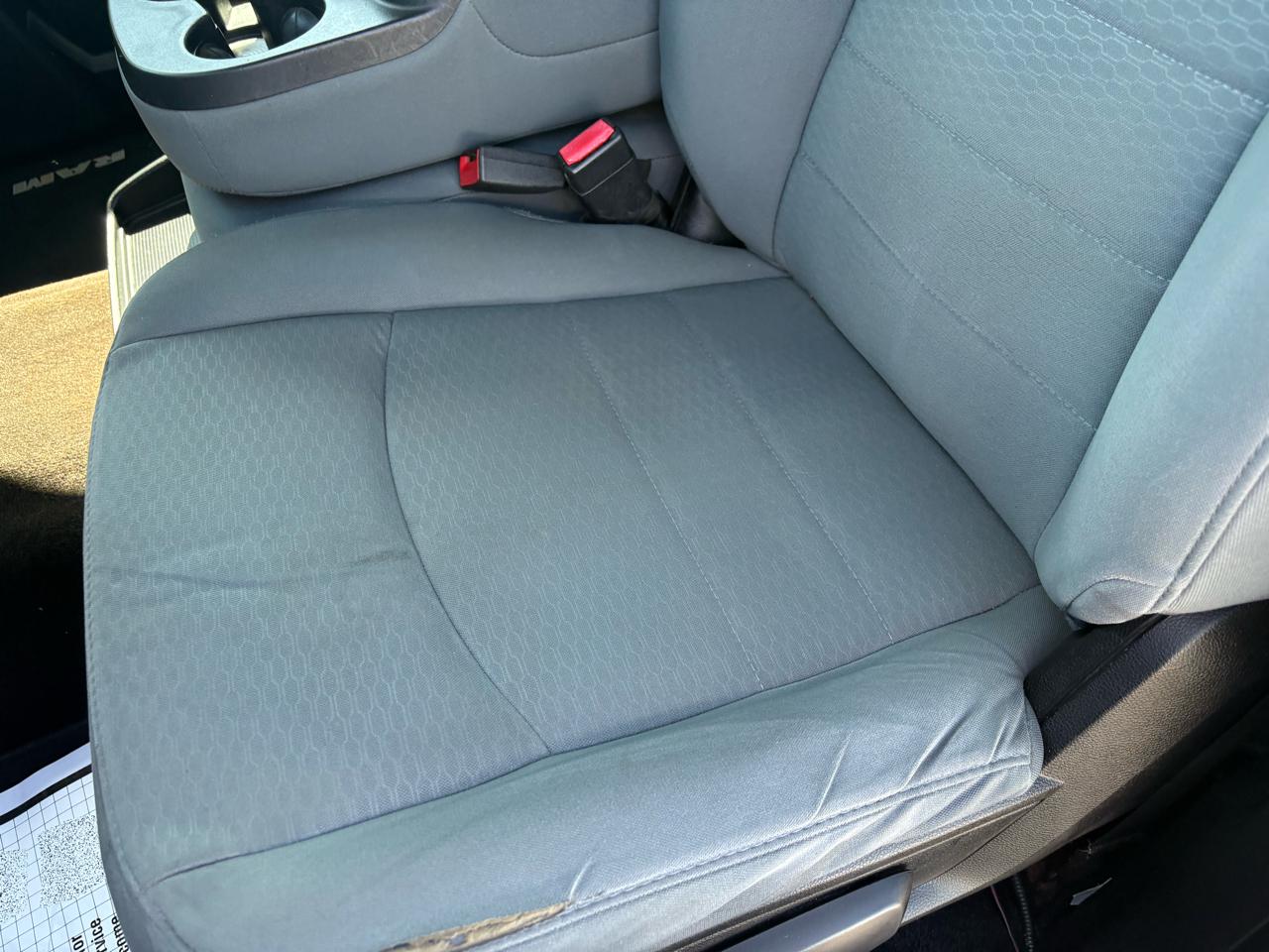 RAM 1500 4WD Crew Cab 140.5" Tradesman 2014