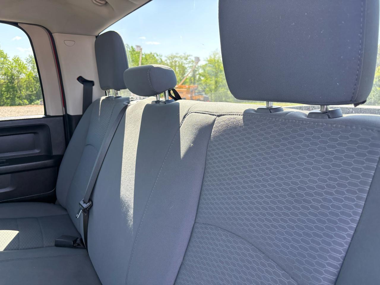 RAM 1500 4WD Crew Cab 140.5" Tradesman 2014