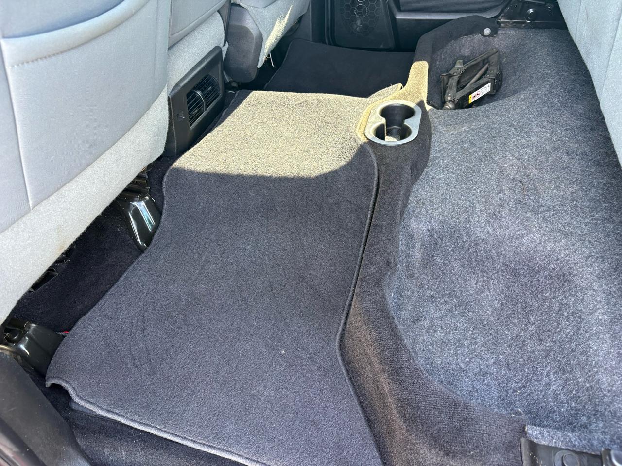 RAM 1500 4WD Crew Cab 140.5" Tradesman 2014